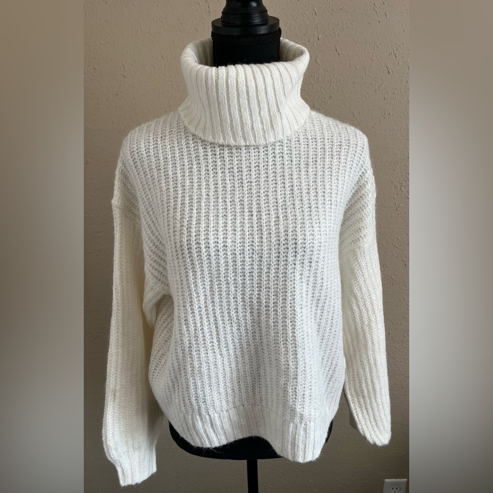 Old Navy Cozy Cream Turtleneck Sweater